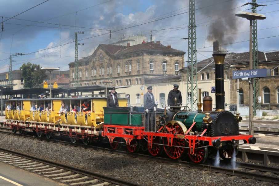 DB Museum – besuche die berühmte Dampflok „Adler“ und reise durch die Geschichte der Eisenbahn